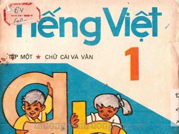 Sách giáo khoa Tiếng Việt 30 năm trước bỗng sốt xình xịch trở lại, đọc 1 trang là thấy cả tuổi thơ ùa về! - Ảnh 1.