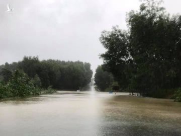 Hà Tĩnh đề nghị rà soát khẩn nơi đóng quân của lực lượng vũ trang, sơ tán dân vùng nguy hiểm - Ảnh 12.