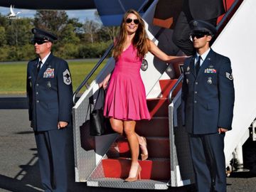 Hope Hicks co van Tong thong Trump anh 1