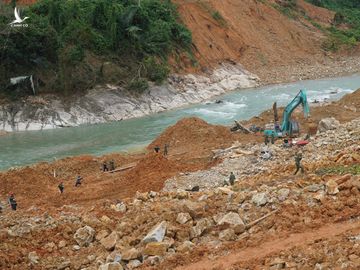 Sạt lở đất khiến 17 công nhân mất tích: Chủ đầu tư Thủy điện Rào Trăng 3 lên tiếng - Ảnh 1.