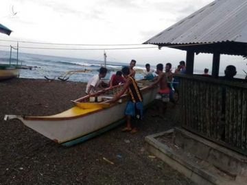 Philippines sơ tán hàng ngàn người tránh ‘siêu bão mạnh nhất thế giới Goni - Ảnh 4.
