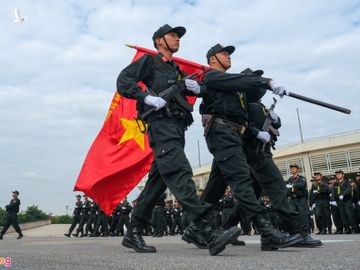 Canh sat dac nhiem Ha Noi anh 1