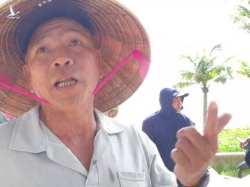 Nắng to trước khi bão số 9 đổ bộ, ngư dân Đà Nẵng nhớ lại cơn bão kinh hoàng trong quá khứ, tàu bị đánh chìm la liệt - Ảnh 2. Nắng to trước khi bão số 9 đổ bộ, ngư dân Đà Nẵng nhớ lại cơn bão kinh hoàng trong quá khứ, tàu bị đánh chìm la liệt - Ảnh 2.