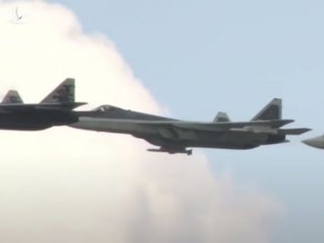 Lộ diện tên lửa Nga trang bị cho Su-57 và Su-35: “Chấp tất” các đối thủ phương Tây! - Ảnh 1.