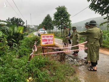 Hà Tĩnh đề nghị rà soát khẩn nơi đóng quân của lực lượng vũ trang, sơ tán dân vùng nguy hiểm - Ảnh 6.