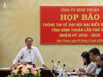 Buổi họp báo thông tin về đại hội Đảng bộ tỉnh Bình Thuận, do ông Hồ Trung Phước, Trưởng ban Tuyên giáo chủ trì /// ảnh: Quế Hà