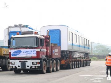 Tàu metro 1 lăn bánh ở depot, tháng 4-2021 sẽ chạy thử từ ngã tư Bình Thái về Long Bình - Ảnh 3.