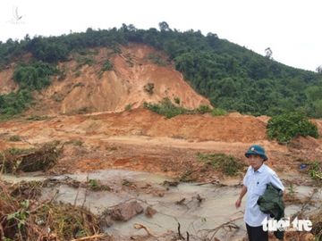 Xuất hiện nhiều điểm sạt lở chưa từng có ở Tuyên Hóa, Quảng Bình - Ảnh 5.