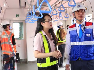 Trải nghiệm tiện ích bên trong đoàn tàu metro hiện đại tuyến Bến Thành - Suối Tiên - ảnh 1