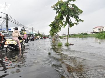 Hồ Bún Xáng - nỗi sợ của người dân Cần Thơ khi mưa bão, triều cường - Ảnh 1.