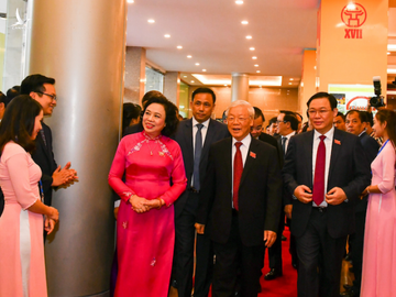 Tổng bí thư: 'Hà Nội đang thể hiện rõ nét hơn vai trò là trung tâm kinh tế lớn' - ảnh 3