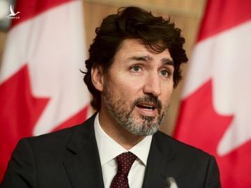 Thủ tướng Canada Justin Trudeau tại họp báo ở Ottawa hôm 13/10. Ảnh: AP.