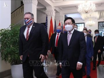 Phó Thủ tướng, Bộ trưởng Ngoại giao Phạm Bình Minh hội đàm với Ngoại trưởng Mỹ Mike Pompeo - Ảnh 2.