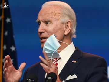 Tổng thống đắc cử Mỹ Joe Biden phát biểu trong cuộc họp báo tại Wilmington, bang Delaware, hôm 16/11. Ảnh: AFP.