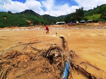 Cận cảnh ngôi làng bị lũ quét ‘xóa sổ’ trong vài phút ở Quảng Nam - ảnh 11