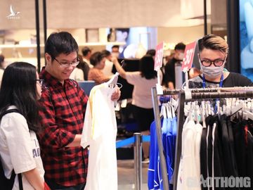 người hà nội bỏ bữa đi "săn" hàng giảm giá ngày black friday