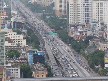 Chậm khép kín vành đai 4 khiến áp lực giao thông đè nặng lên tuyến vành đai 3 Hà Nội /// ẢNH: PHẠM HÙNG