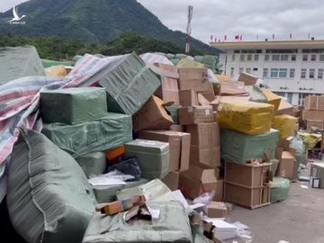 Quảng Ninh: Phá đường dây buôn lậu cực lớn ở khu vực cửa khẩu, thu giữ 500 tấn hàng - ảnh 1