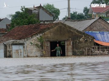 Có nên đưa người nghèo ra thử nghiệm nhà chống lũ? - Ảnh 1.