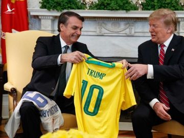 Tổng thống Brazil bất ngờ tuyên bố 'nhận được tin báo về gian lận bầu cử Mỹ'