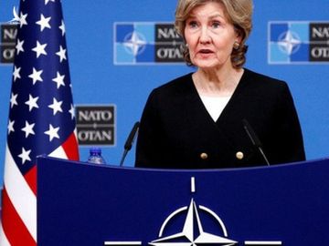 NATO đứng về phía Mỹ, coi Trung Quốc là mối nguy