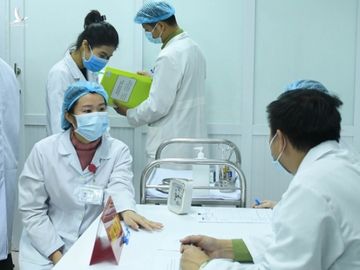 Sức khỏe của những người đầu tiên tiêm vắc xin Covid-19 Việt Nam ra sao? - 3 Sức khỏe của những người đầu tiên tiêm vắc xin Covid-19 Việt Nam ra sao? - 3