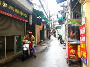 Hậu tăng giá cước: Khách quay lưng, tài xế Grab chật vật