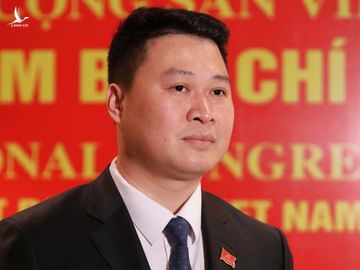 Anh Hà Đức Minh, Bí thư Tỉnh Đoàn Lào Cai, trả lời phỏng vấn báo chí tại Đại hội XIII /// Ảnh Đậu Tiến Đạt