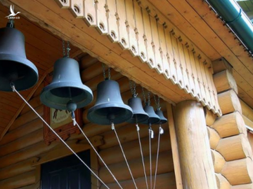 Những obydennaya tserkov được xây bằng gỗ, nên tuổi đời thường không quá 40-50 năm. Ảnh: Fr. John Peck
