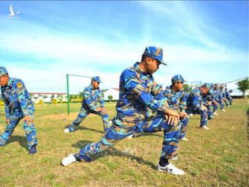 Bí quyết luyện thần kinh thép ở Vùng 2 Hải quân - Ảnh 1.