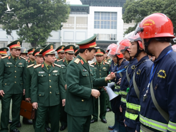 Tướng Phan Văn Giang giao nhiệm vụ đặc biệt cho Lữ đoàn cận vệ thép - Ảnh 2.