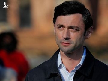 Jon Ossoff tại Georgia ngày 5/1. Ảnh: Reuters.