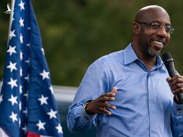 Raphael Warnock, ứng viên đảng Dân chủ trong cuộc đua vào Thượng viện ở Georgia. Ảnh: Reuters.