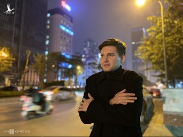 Timur luôn cảm thấy rét buốt khi Hà Nội đón không khí lạnh. Ảnh: Trung Nghĩa