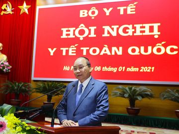 Thủ tướng: Xử nghiêm tổ chức, cá nhân để dịch lây lan - Ảnh 1.