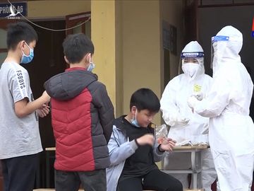 Hơn 180 thầy trò đi cách ly sau khi cô giáo mắc COVID-19 - Ảnh 1. Hơn 180 thầy trò đi cách ly sau khi cô giáo mắc COVID-19 - Ảnh 1.