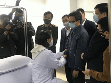 Giai đoạn 1, vắc xin Covid Covax có kết quả an toàn, sinh miễn dịch sau tiêm. Trong tuần tới, vắc xin này được triển khai TNLS giai đoạn 2. /// ẢNH LIÊN CHÂU 