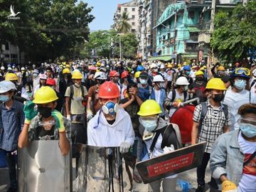 Vì Nga và Trung Quốc, Liên Hiệp Quốc khó trừng phạt quân đội Myanmar - Ảnh 2.