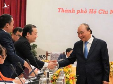 Thủ tướng Nguyễn Xuân Phúc: ‘Chúng ta phải tự cứu mình trước’ - ảnh 1