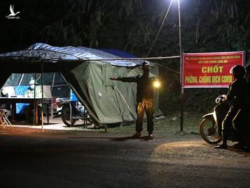 Chốt phòng chống dịch COVID - 19 của Đồn Biên phòng Làng Mô (Quảng Ninh - Quảng Bình) Chốt phòng chống dịch COVID - 19 của Đồn Biên phòng Làng Mô (Quảng Ninh - Quảng Bình)