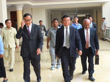 Ông Sam Rainsy, cựu lãnh đạo Đảng Cứu quốc Campuchia, bị kết án 25 năm tù - Ảnh 1.