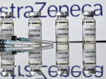 Vắc xin của AstraZeneca có hiệu quả với người trên 80 tuổi - Ảnh 1.