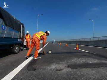 Vụ án cao tốc Đà Nẵng - Quảng Ngãi: Phong toả nhiều tài khoản với hàng trăm nghìn tỷ đồng - Ảnh 2.