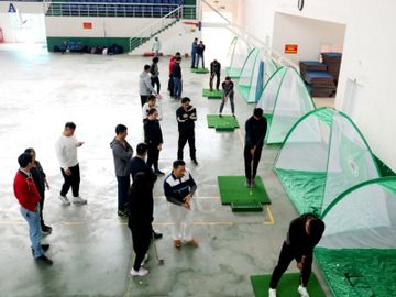 Đại học công lập đầu tiên ở Việt Nam đưa Golf vào giảng dạy