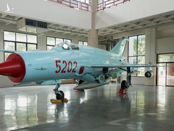 Việt Nam từng biên chế số lượng lớn MiG-21Bis, phiên bản mạnh ngang F-16 của Mỹ - Ảnh 6.