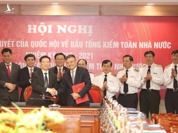 Ông Trần Sỹ Thanh nhận bàn giao nhiệm vụ Tổng Kiểm toán Nhà nước