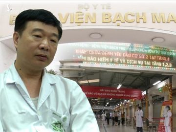 BS Đỗ Văn Thành - Trưởng phòng Tổ chức cán bộ - Bệnh viện Bạch Mai trao đổi cùng PV Báo Lao Động.