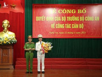 Công bố quyết định của Bộ trưởng Công an về công tác cán bộ ảnh 1