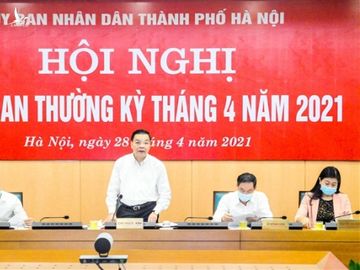 Chủ tịch Hà Nội: Nâng cảnh báo nguy cơ dịch COVID-19 lên mức cao - 1