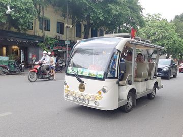 hà nội: xe điện hút khách, sắp mở rộng vùng “phủ sóng”